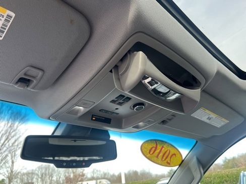 Used 2016 Chevrolet Tahoe LT image 28