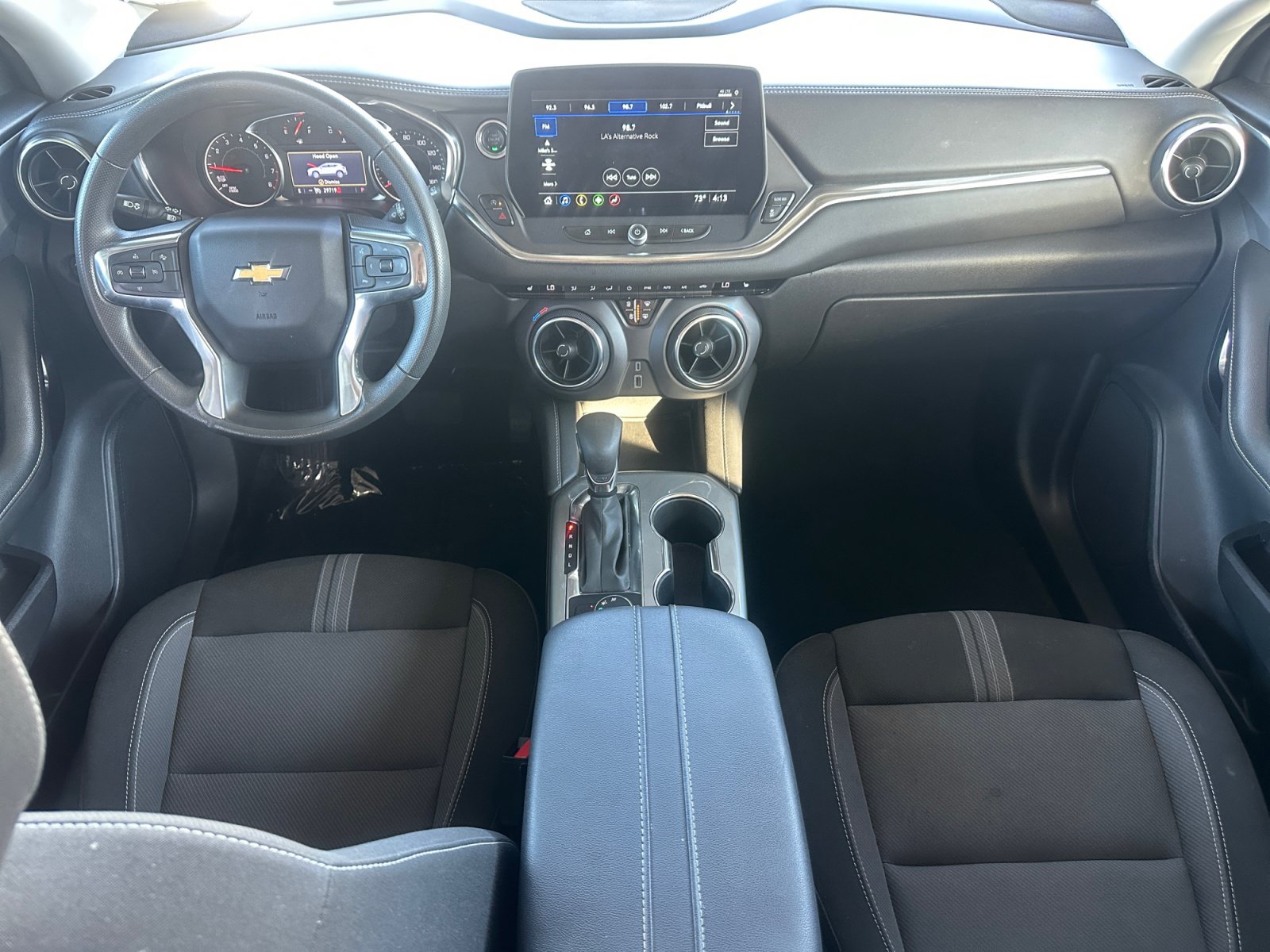 Used 2025 Chevrolet Blazer LT FWD image 11