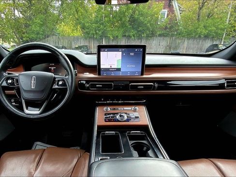 Used 2020 Lincoln Aviator Reserve w/ Equipment Group 201A image 14