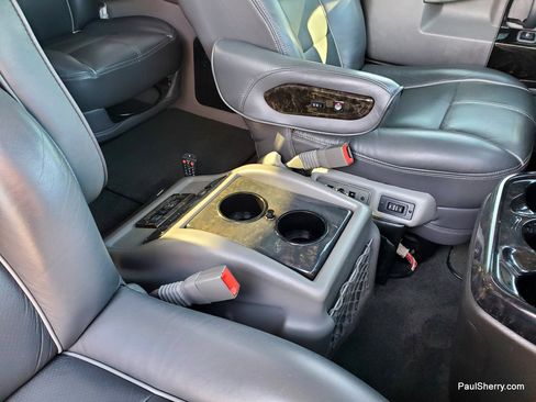 Used 2018 GMC Savana 2500 w/ Enhanced Convenience Package image 37