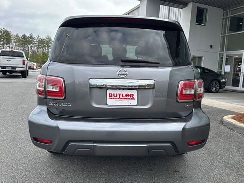 Used 2019 Nissan Armada SL w/ Premium Package image 4