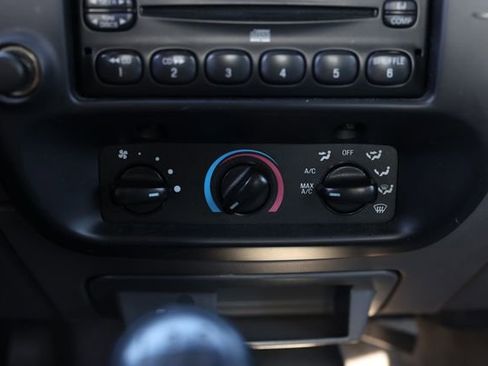 Used 2002 Ford Ranger XL image 30