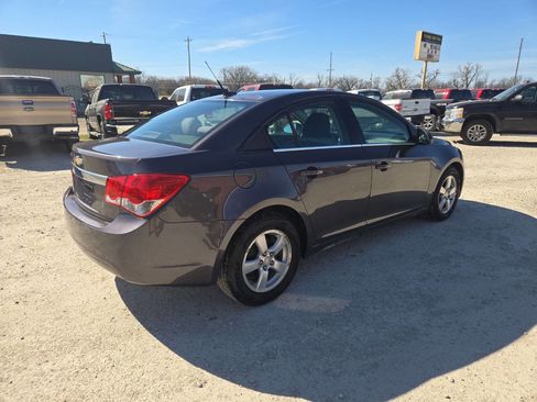Used 2011 Chevrolet Cruze LS w/ Connectivity Package image 6