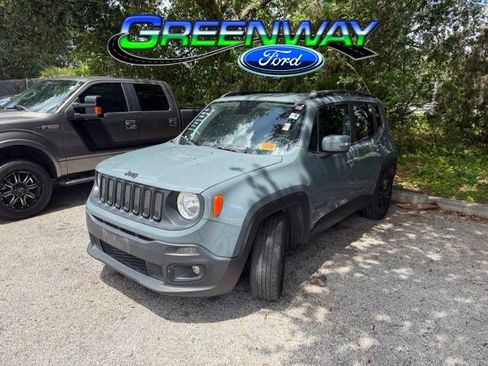 Used 2018 Jeep Renegade Altitude FWD image 1