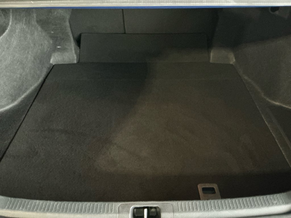Used 2025 Toyota Camry LE FWD image 14