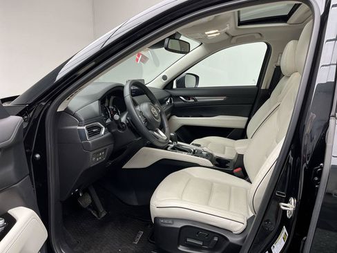 Certified 2025 MAZDA CX-5 AWD 2.5 S w/ Premium Plus Pkg image 3