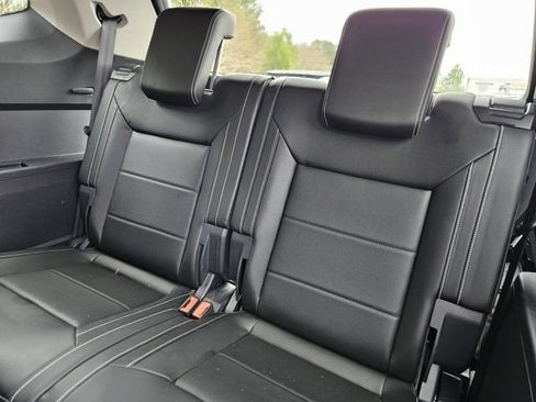 Used 2023 Volkswagen Atlas SE image 29