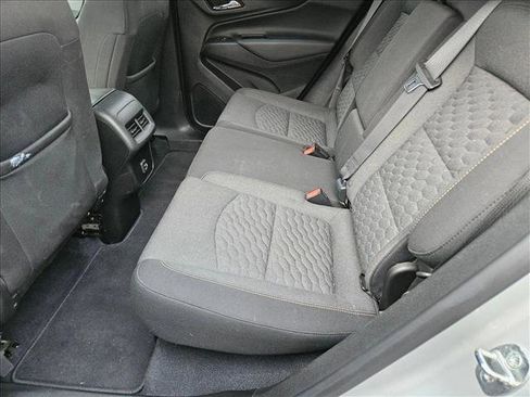 Used 2021 Chevrolet Equinox LT image 8