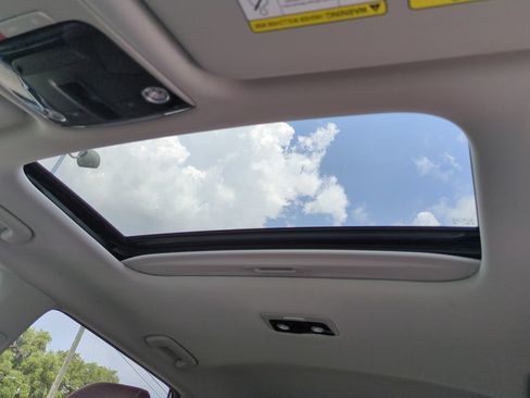 Certified 2023 Kia Seltos SX w/ SX Sunroof Package AWD/4WD image 20