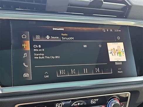 Used 2024 Audi Q3 2.0T Premium image 16