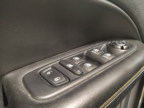 Used 2021 Jeep Compass Latitude FWD image 27