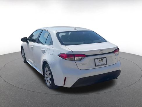 Used 2025 Toyota Corolla LE image 10