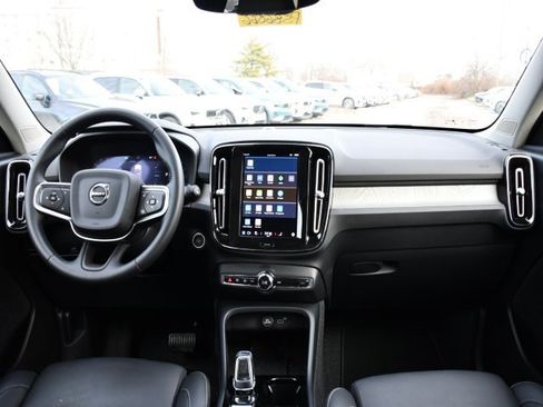 Certified 2025 Volvo XC40 B5 Plus image 16