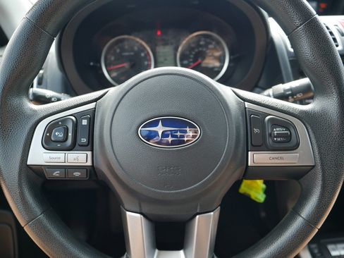 Used 2017 Subaru Forester 2.5i Premium w/ All-Weather Package image 25