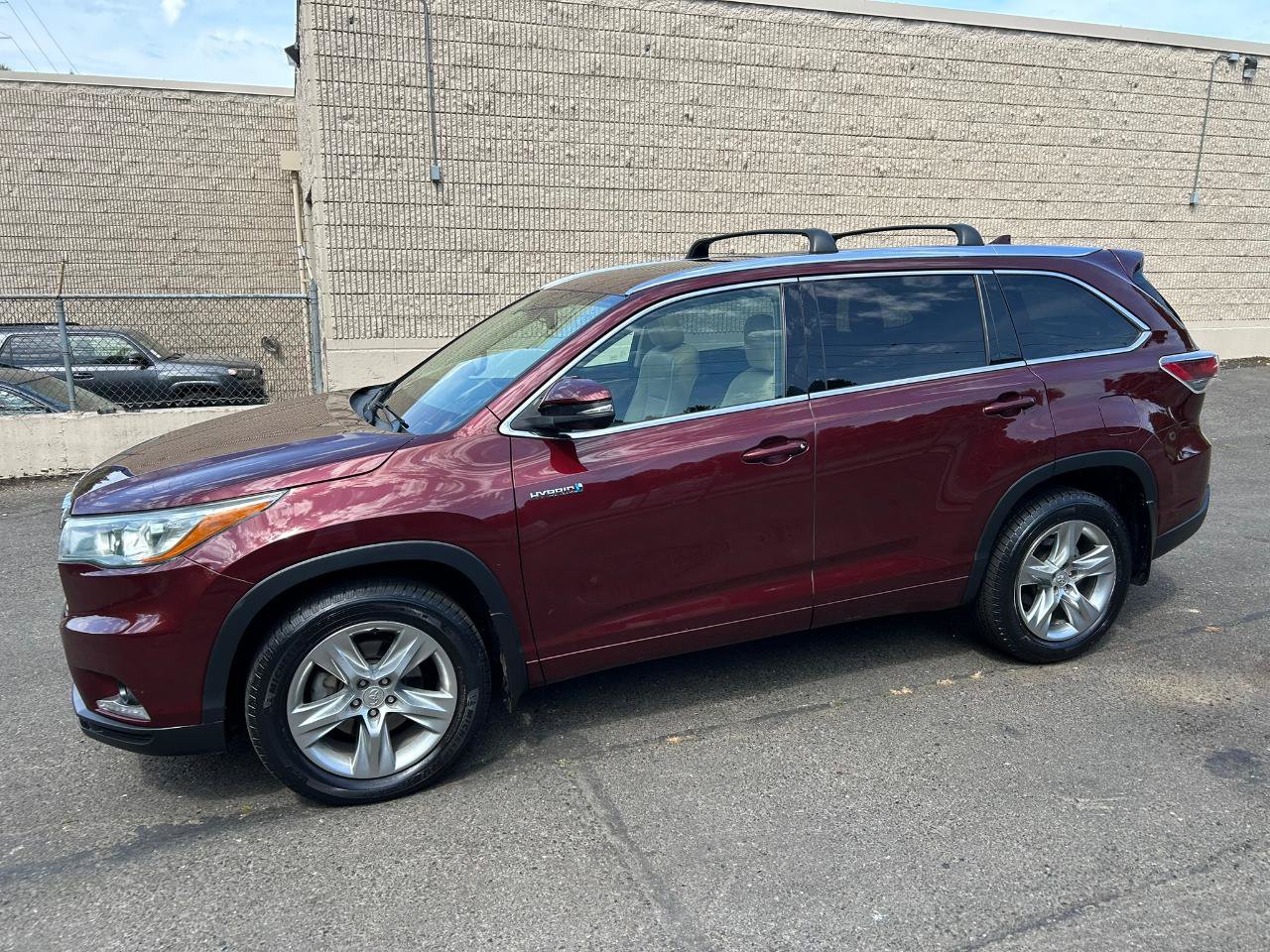 Used 2015 Toyota Highlander Limited AWD/4WD image 8