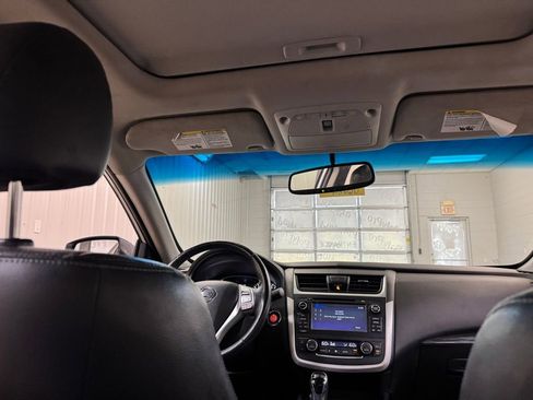 Used 2016 Nissan Altima 2.5 SL w/ 2.5 Technology w/LED Package image 21