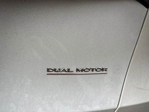 Used 2022 Tesla Model Y Performance image 12