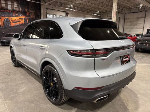 Used 2020 Porsche Cayenne image 38