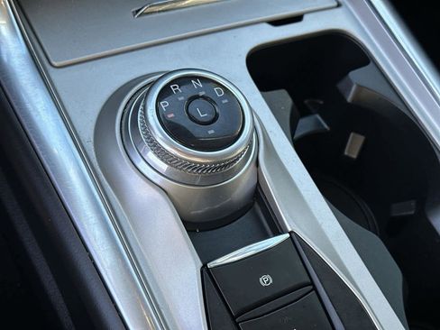 Used 2022 Ford Explorer Limited image 18