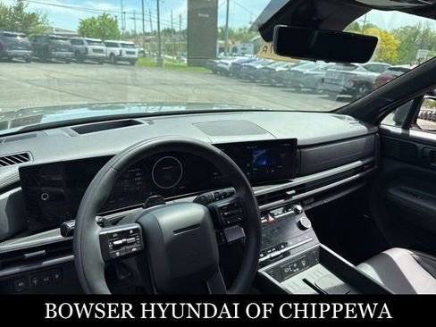 Used 2026 Hyundai Santa Fe Calligraphy AWD/4WD image 3