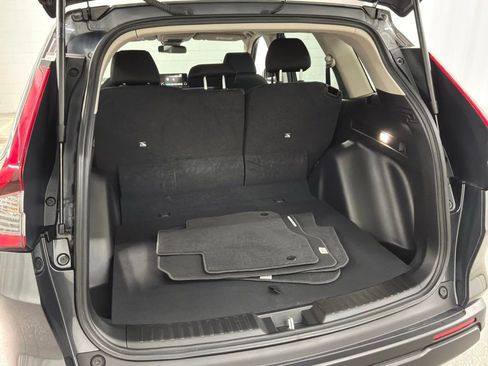 Used 2023 Honda CR-V LX image 24
