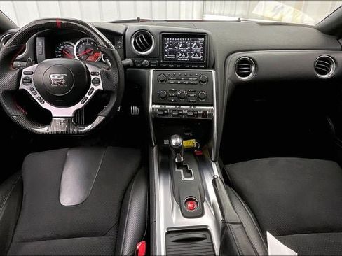 Used 2010 Nissan GT-R Premium AWD/4WD image 14