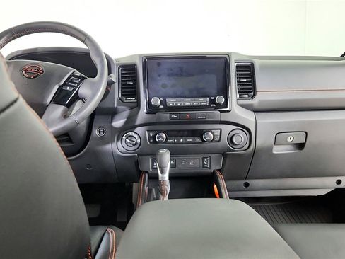 Used 2023 Nissan Frontier PRO-4X w/ Pro-4X Premium Package AWD/4WD image 21