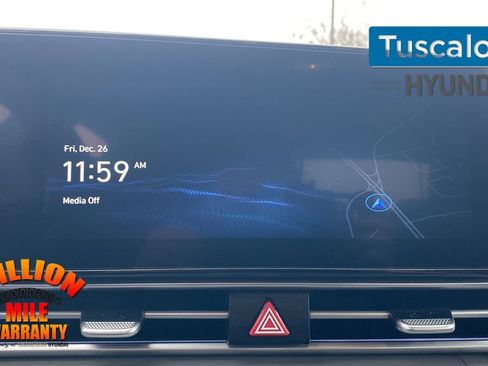 Used 2024 Hyundai Elantra SEL image 20