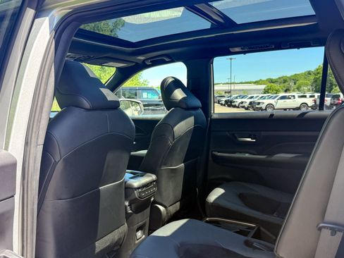 Used 2024 Toyota Grand Highlander AWD Hybrid image 21