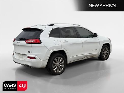 Used 2018 Jeep Cherokee Overland image 7