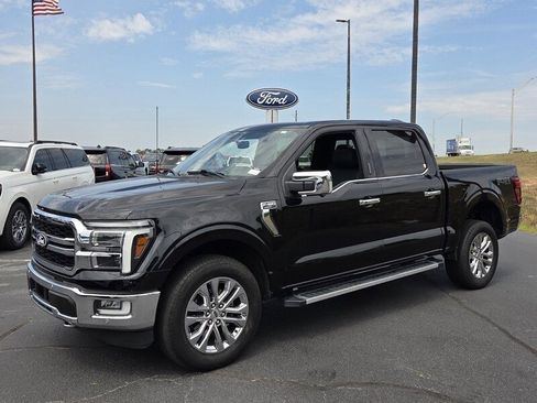 Used 2024 Ford F150 Lariat w/ FX4 Off-Road Package AWD/4WD image 3