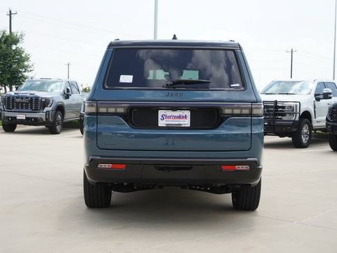 New 2026 Jeep Grand Wagoneer L Summit w/ Premium Group III AWD/4WD image 8