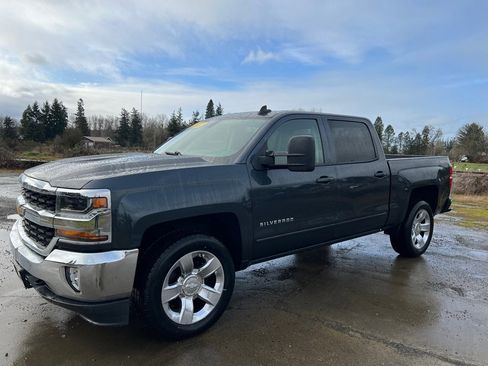 Used 2017 Chevrolet Silverado 1500 LT w/ LT Eassist Package image 26