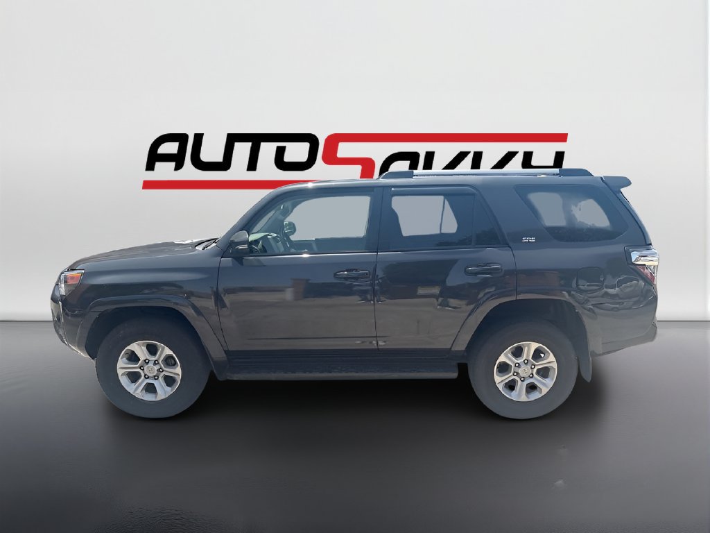 Used 2024 Toyota 4Runner SR5 Premium AWD/4WD image 4