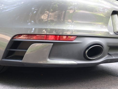 Used 2021 Porsche 911 Carrera 4S AWD/4WD image 19