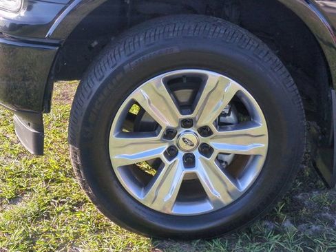Used 2020 Ford F150 Platinum w/ Equipment Group 701A Luxury AWD/4WD image 10