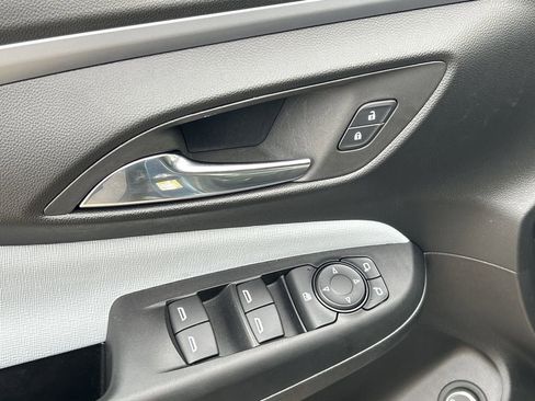 Certified 2024 Buick Envista Preferred w/ Convenience II Package image 19