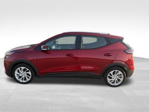 Used 2023 Chevrolet Bolt EUV LT w/ Comfort Package FWD image 6