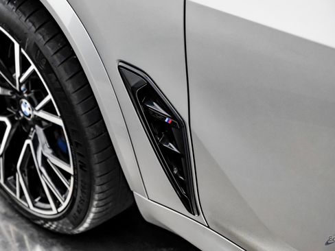 Used 2022 BMW X5 M w/ Competition Package 2 image 29