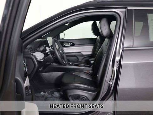 Used 2023 Jeep Compass Limited image 6