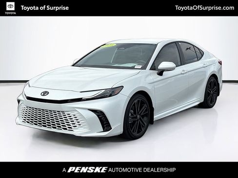 Used 2025 Toyota Camry XSE image 1