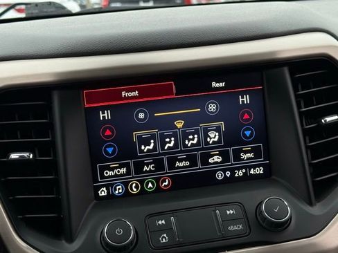 Used 2023 GMC Acadia Denali image 27