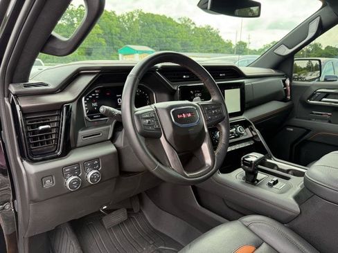 Used 2025 GMC Sierra 1500 AT4 image 14