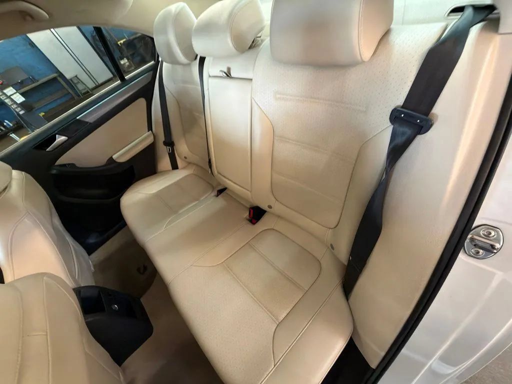 Used 2014 Volkswagen Jetta TDI FWD image 21