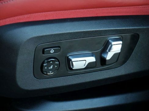 Used 2023 BMW XM image 23