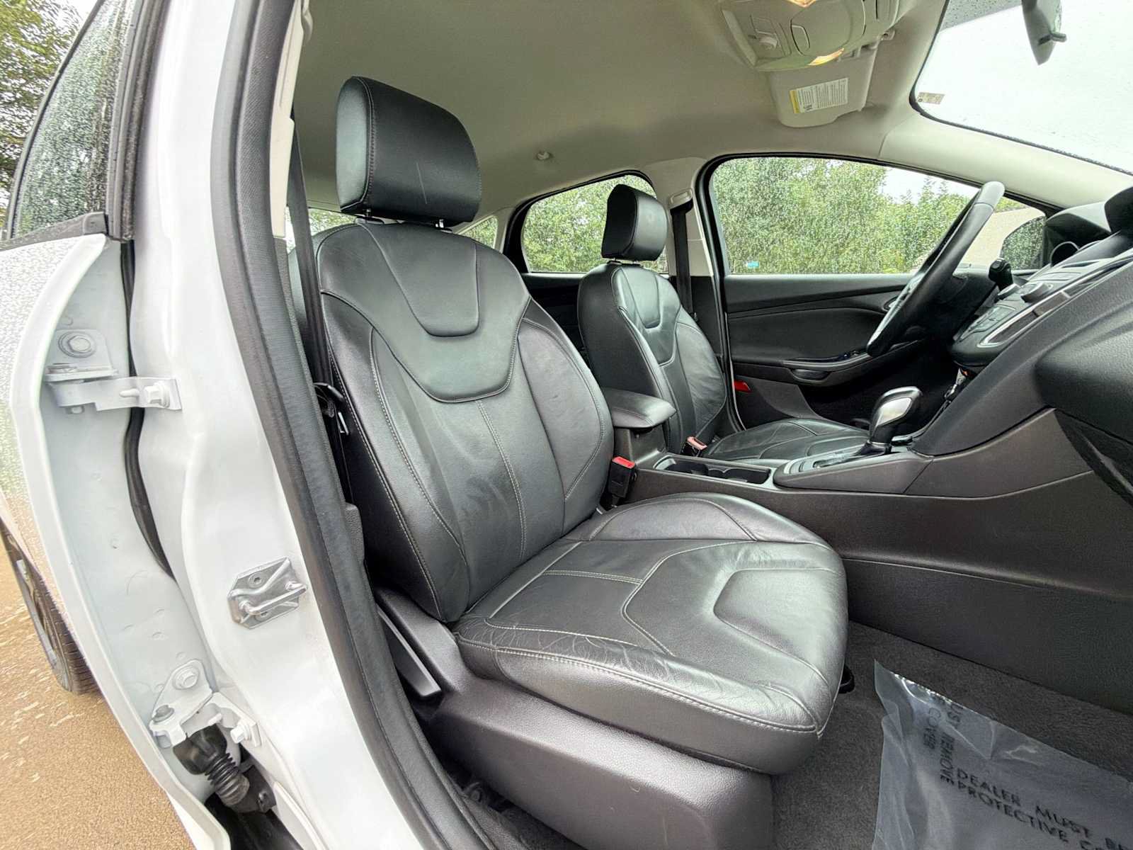 Used 2016 Ford Focus SE w/ Equipment Group 201A FWD image 18