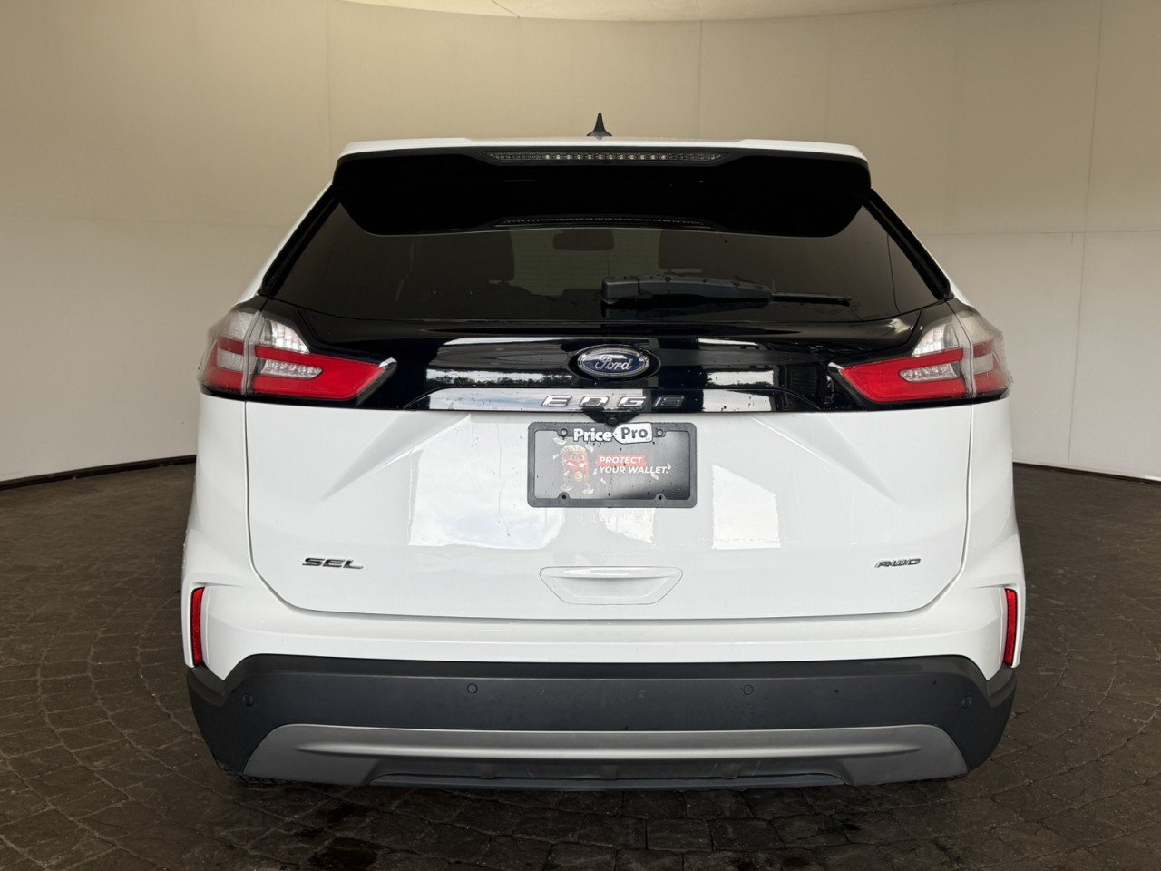 Used 2024 Ford Edge SEL AWD/4WD image 6