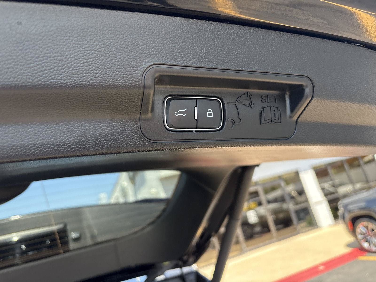 Used 2023 Ford Explorer Timberline w/ Timberline Technology Package AWD/4WD image 13