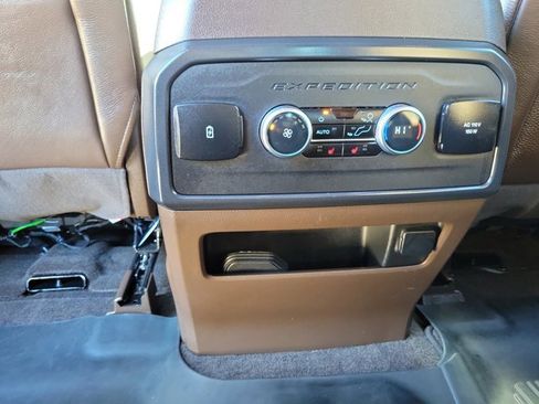 Certified 2024 Ford Expedition Max King Ranch image 19
