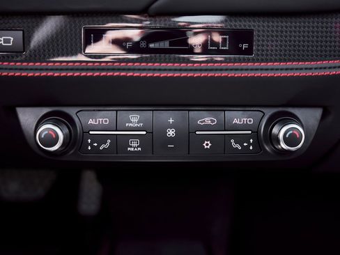 Used 2022 Ferrari F8 Tributo image 75